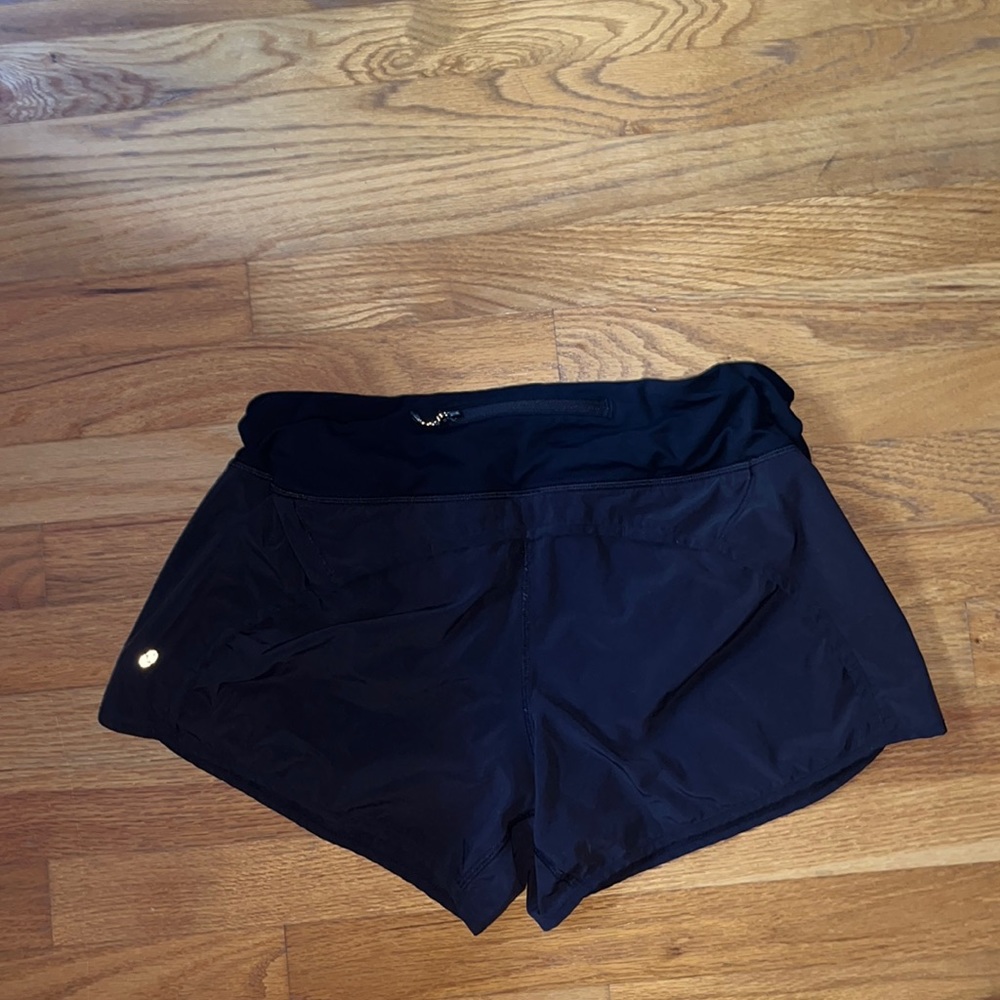 Lululemon black shorts